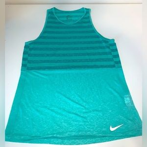 ☀️Nike Dri-Fit Women’s Activewear Lightweight Green Tank Size XS